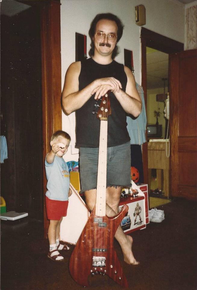 The 8-string bass, with me