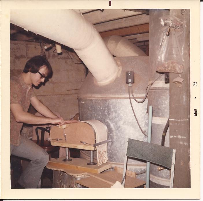Building his first guitar: the sides